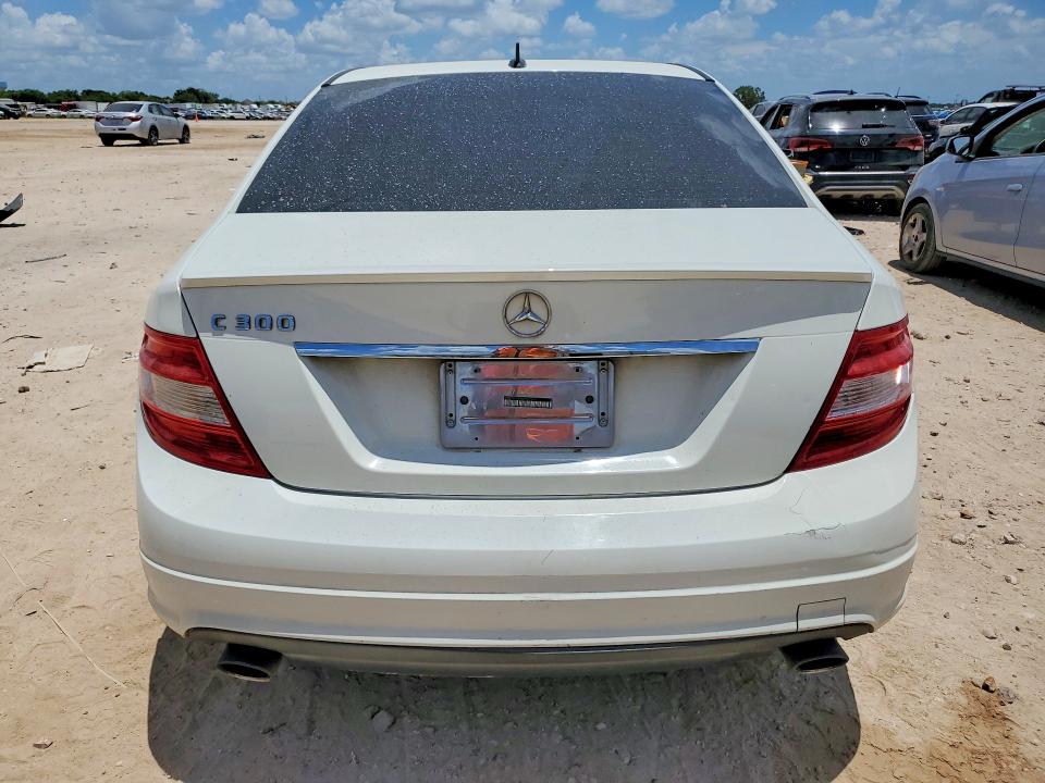 60093486 :رقم المزاد ، WDDGF5EB1BR182655 vin ، 2011 Mercedes-benz C مزاد بيع