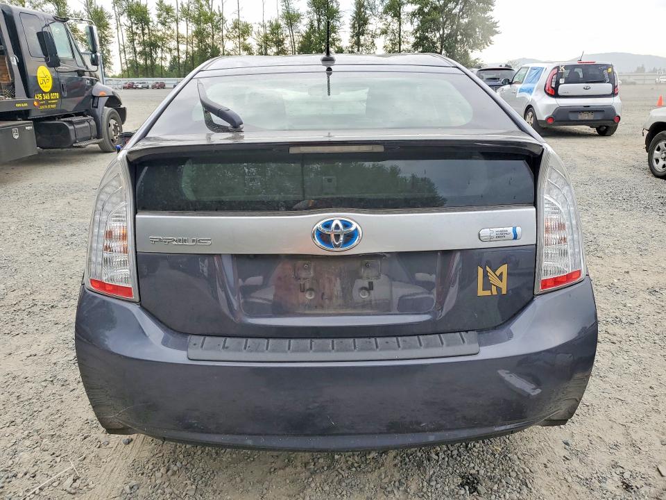 2015 Toyota Prius Plug-in Hybrid მანქანა იყიდება აუქციონზე, vin: JTDKN3DP7F3069309, აუქციონის ნომერი: 61025636