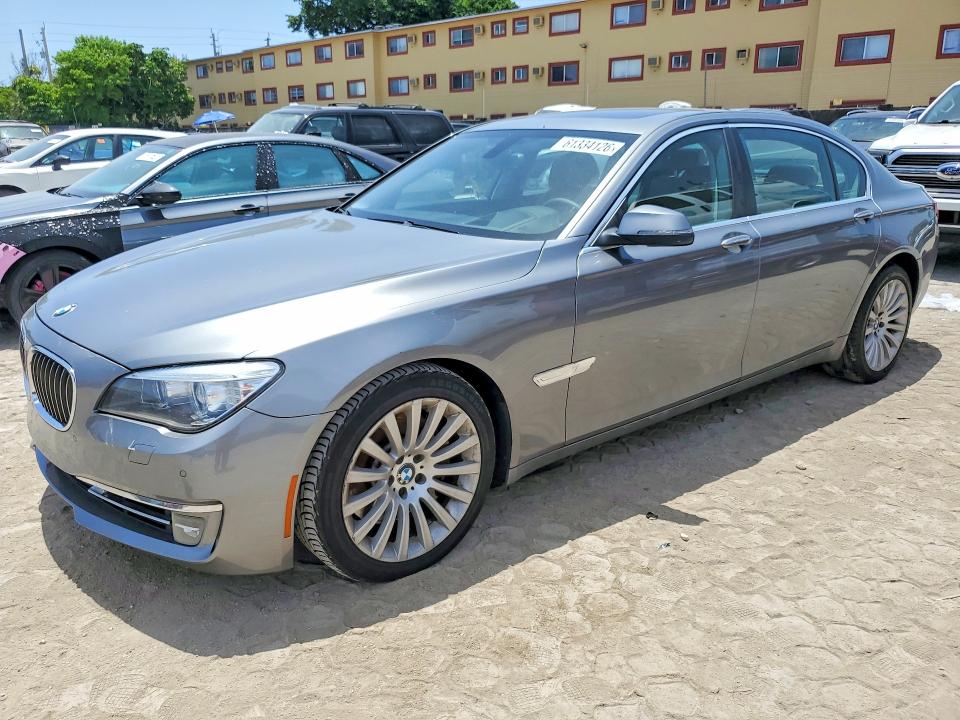 2013 Bmw 750 მანქანა იყიდება აუქციონზე, vin: WBAYE8C51DDE22285, აუქციონის ნომერი: 61334126