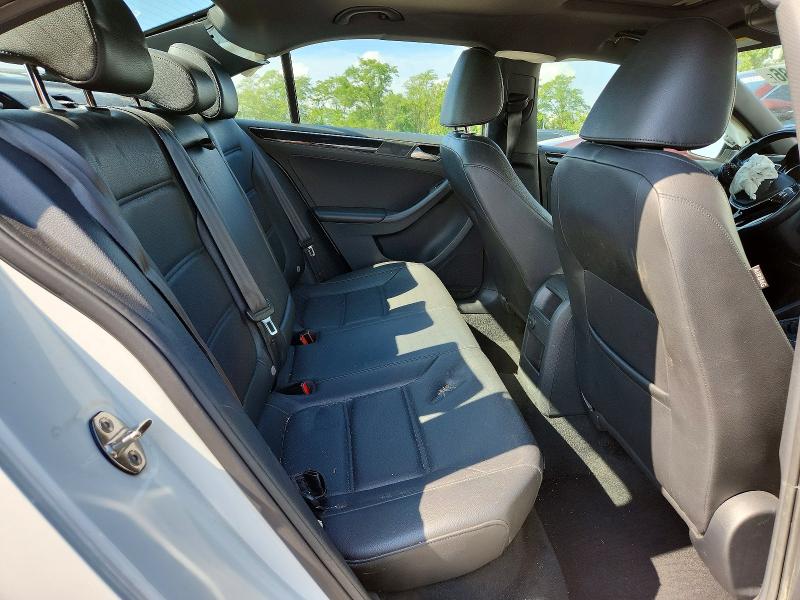 Продаж на аукціоні авто 2018 Volkswagen Jetta, vin: 3VWD17AJ3JM217245, номер лоту: 61633486
