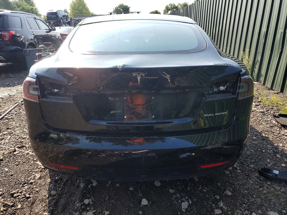 60878696 :رقم المزاد ، 5YJSA1E24MF426237 vin ، 2021 Tesla Model S مزاد بيع
