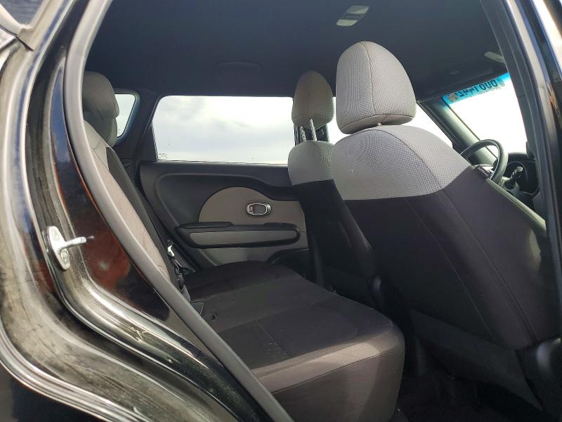 60814426 :رقم المزاد ، KNDJN2A26J7560003 vin ، 2018 Kia Soul مزاد بيع