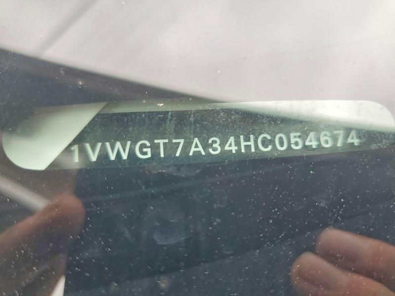 60442156 :رقم المزاد ، 1VWGT7A34HC054674 vin ، 2017 Volkswagen Passat مزاد بيع