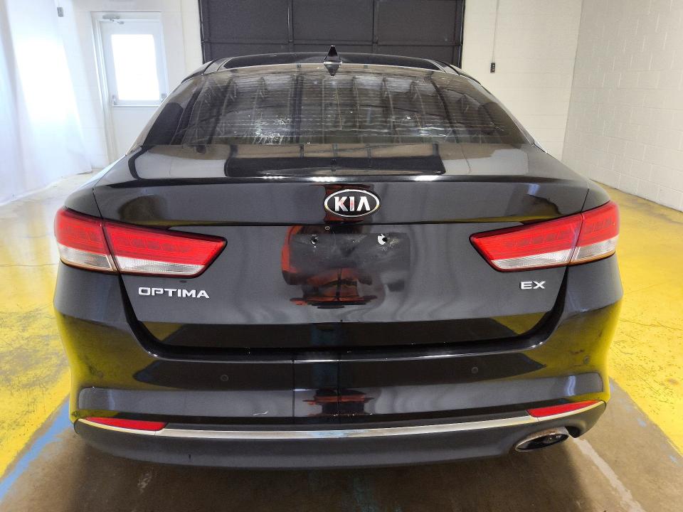 Продажа на аукционе авто 2016 Kia Optima, vin: 5XXGU4L38GG086585, номер лота: 60135596