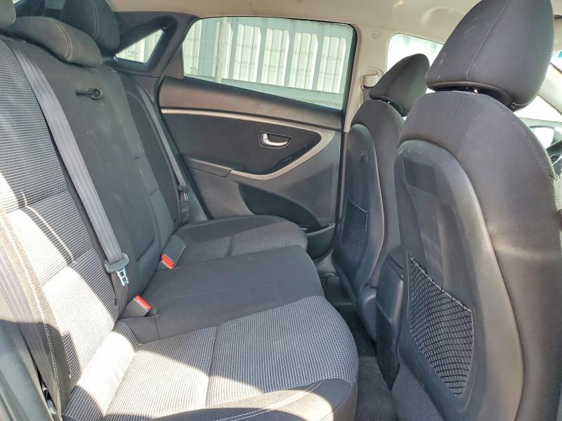 2016 Hyundai Elantra Gt მანქანა იყიდება აუქციონზე, vin: KMHD35LH4GU325790, აუქციონის ნომერი: 62165036