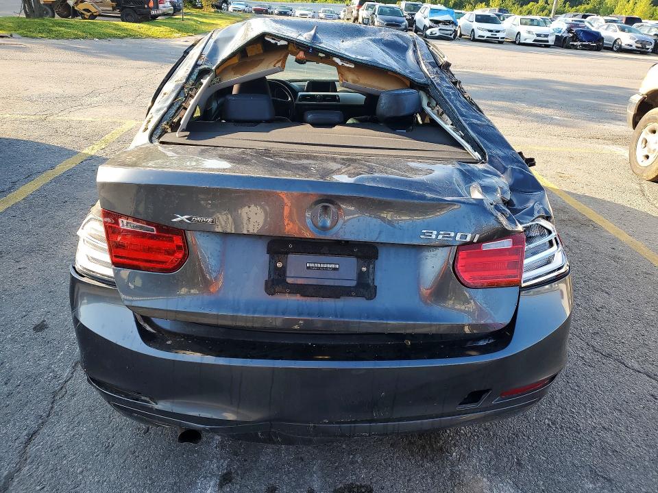 2014 Bmw 320 მანქანა იყიდება აუქციონზე, vin: WBA3C3G59ENS70522, აუქციონის ნომერი: 62682146