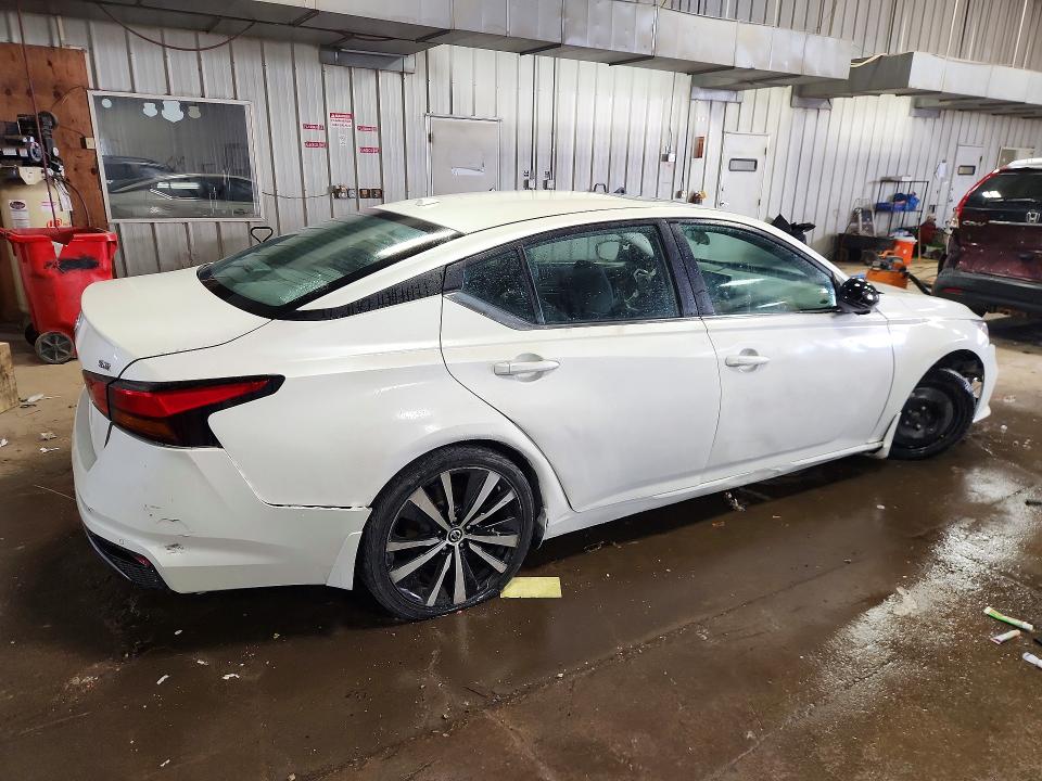 Продаж на аукціоні авто 2020 Nissan Altima, vin: 1N4BL4CV1LC185635, номер лоту: 61790946