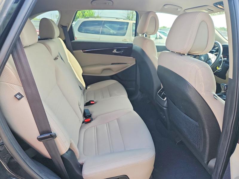 59271926 :رقم المزاد ، 5XYPGDA51GG061275 vin ، 2016 Kia Sorento مزاد بيع