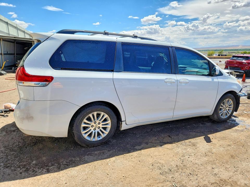 Продаж на аукціоні авто 2013 Toyota Sienna, vin: 5TDYK3DC6DS385781, номер лоту: 62070346