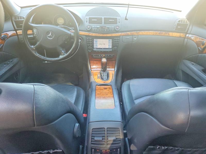 60365806 :رقم المزاد ، WDBUF65J25A664921 vin ، 2005 Mercedes-benz E مزاد بيع