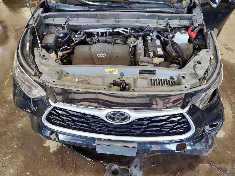 Auction sale of the 2022 Toyota Highlander, vin: 5TDHZRBH5NS584030, lot number: 61054716
