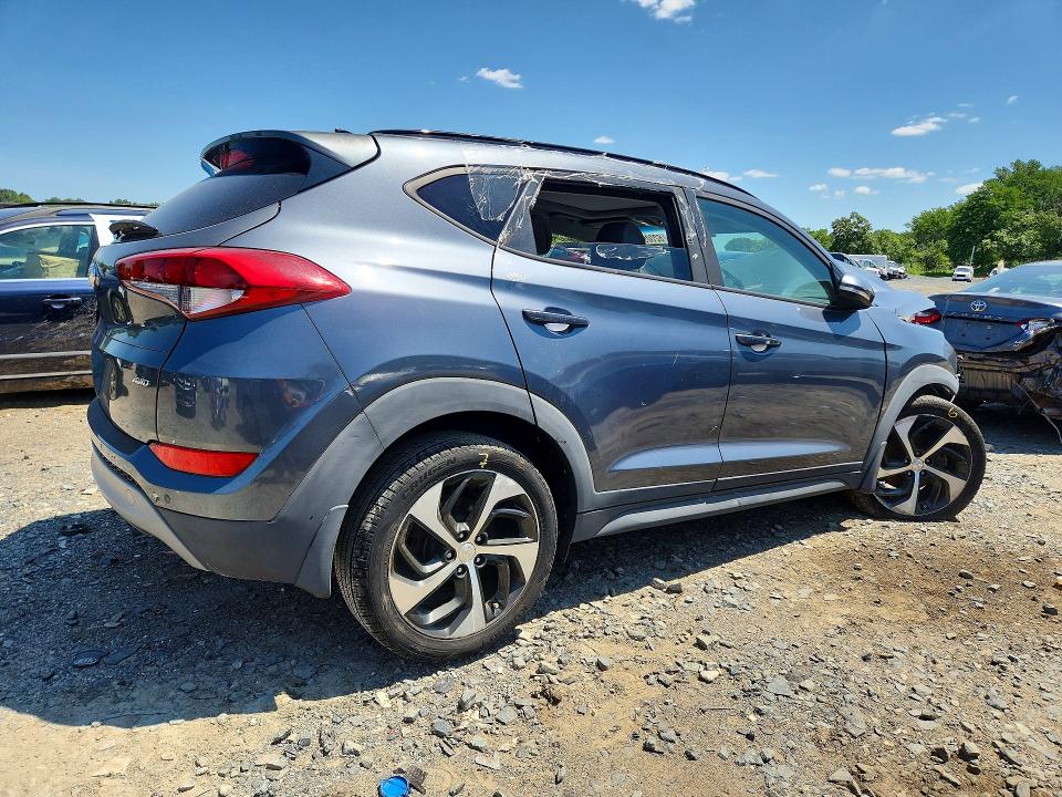 Продаж на аукціоні авто 2018 Hyundai Tucson, vin: KM8J3CA27JU777990, номер лоту: 62009866