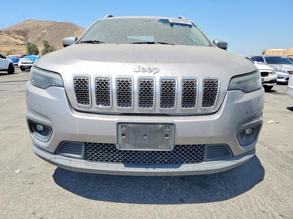 60987326 :رقم المزاد ، 1C4PJLCB8KD284709 vin ، 2019 Jeep Cherokee مزاد بيع
