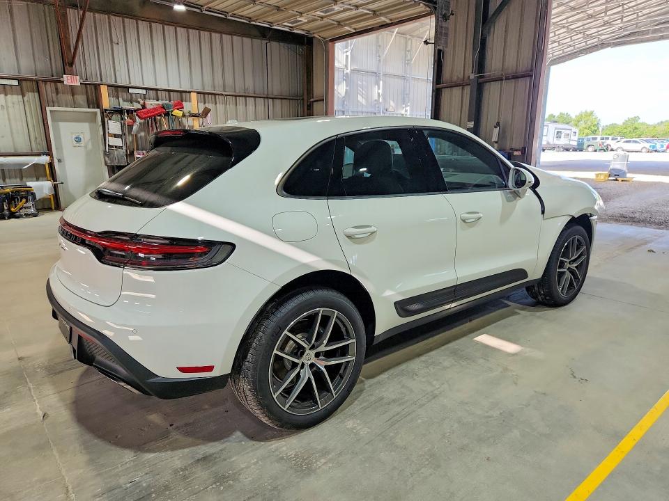 Aukcja sprzedaży 2026 Porsche Macan, vin: WP1AA2A57TLB14733, numer aukcji: 61768066