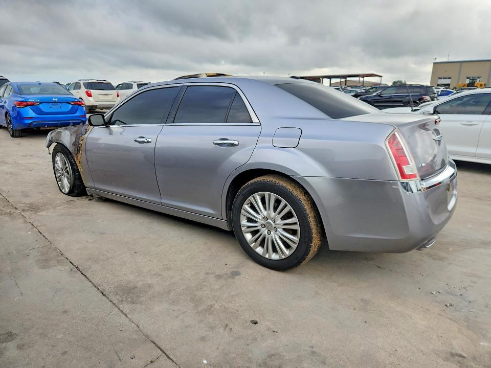 2014 Chrysler 300c მანქანა იყიდება აუქციონზე, vin: 2C3CCAKT6EH273386, აუქციონის ნომერი: 61130456