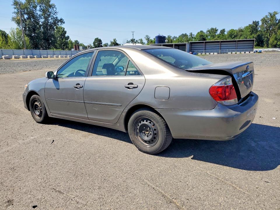 60887146 :رقم المزاد ، JTDBE32K953034485 vin ، 2005 Toyota Camry مزاد بيع