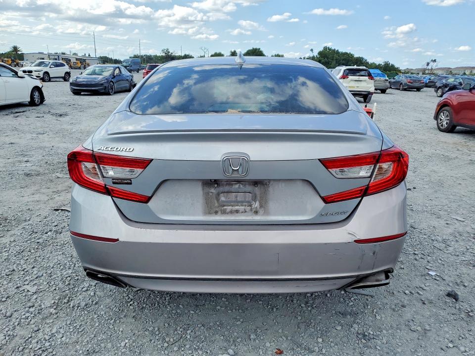 Продажа на аукционе авто 2018 Honda Accord, vin: 1HGCV1F39JA043058, номер лота: 59803056