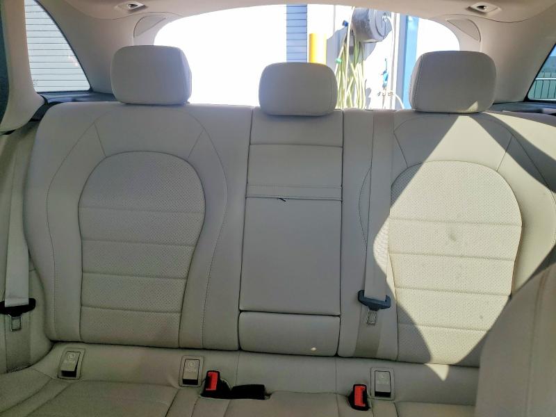 61054756 :رقم المزاد ، WDC0G4JB3JV025430 vin ، 2018 Mercedes-benz Glc مزاد بيع