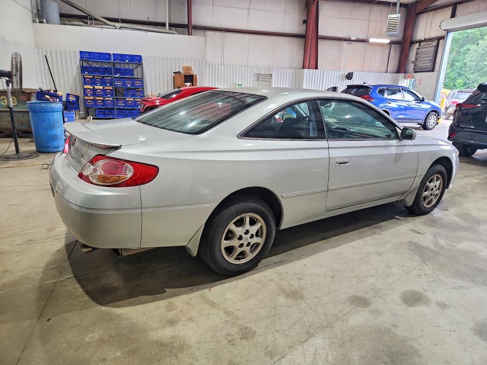 61264736 :رقم المزاد ، 2T1CE22P03C018531 vin ، 2003 Toyota Camry Solara مزاد بيع