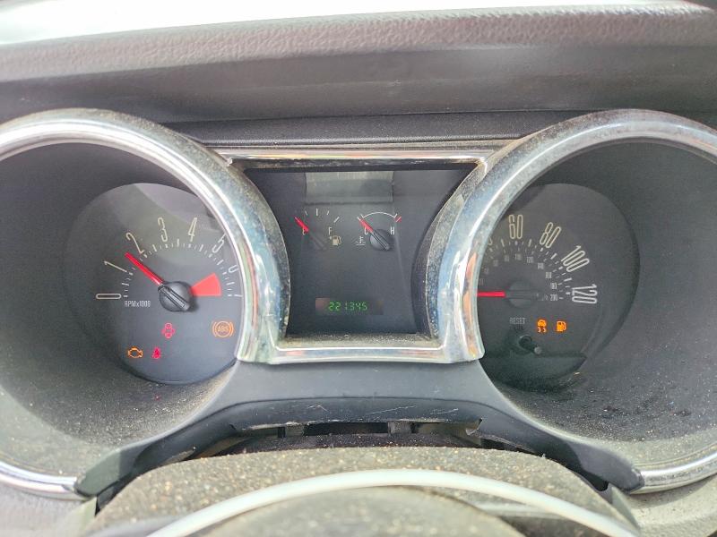 2005 Ford Mustang მანქანა იყიდება აუქციონზე, vin: 1ZVFT80N455177752, აუქციონის ნომერი: 61401156