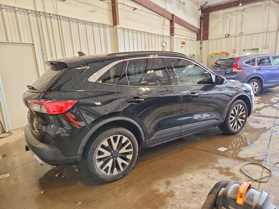 59920306 :رقم المزاد ، 1FMCU9H92LUB68773 vin ، 2020 Ford Escape مزاد بيع