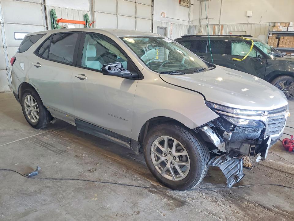 61136306 :رقم المزاد ، 3GNAXHEV3NS106887 vin ، 2022 Chevrolet Equinox مزاد بيع