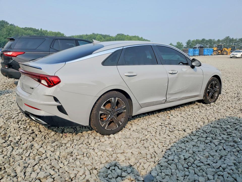 2022 Kia K5 მანქანა იყიდება აუქციონზე, vin: 5XXG64J23NG128646, აუქციონის ნომერი: 60595766