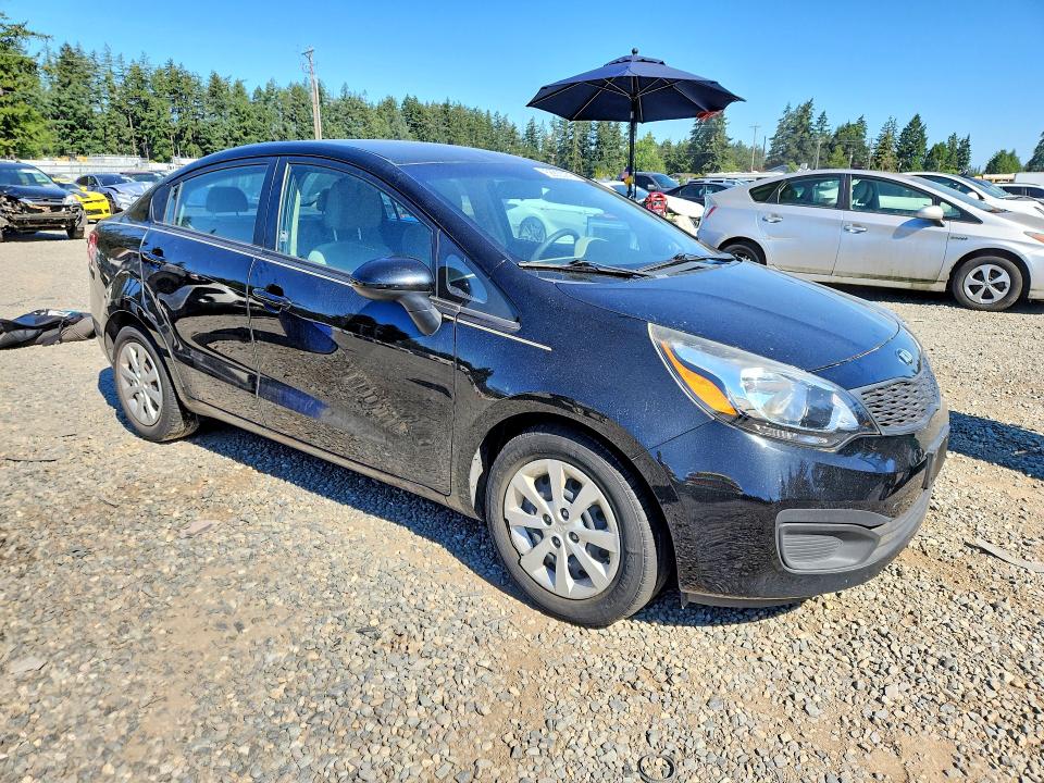 58833976 :رقم المزاد ، KNADM4A30F6443158 vin ، 2015 Kia Rio مزاد بيع