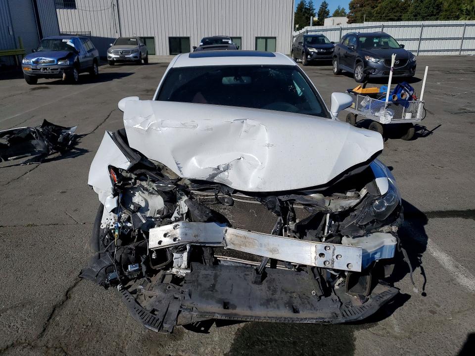 Продажа на аукционе авто 2014 Lexus Is, vin: JTHCE1D26E5004997, номер лота: 62369276