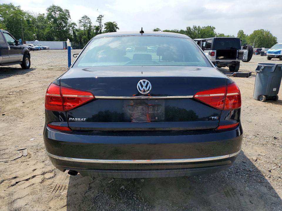 61296386 :رقم المزاد ، 1VWAS7A39GC030636 vin ، 2016 Volkswagen Passat مزاد بيع