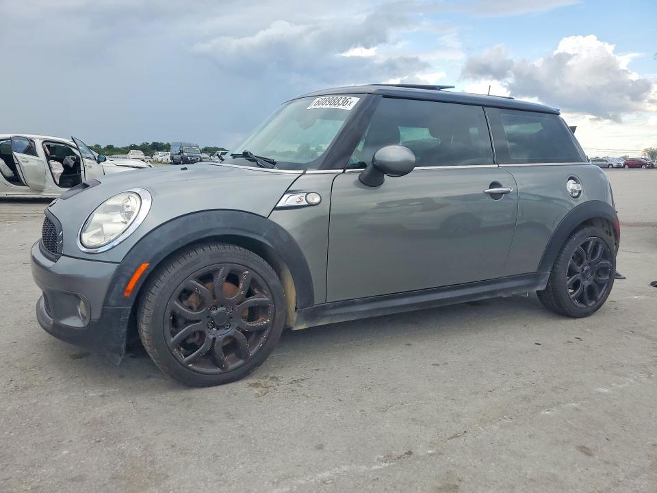2008 Mini Cooper მანქანა იყიდება აუქციონზე, vin: WMWMF73598TT86697, აუქციონის ნომერი: 60898836