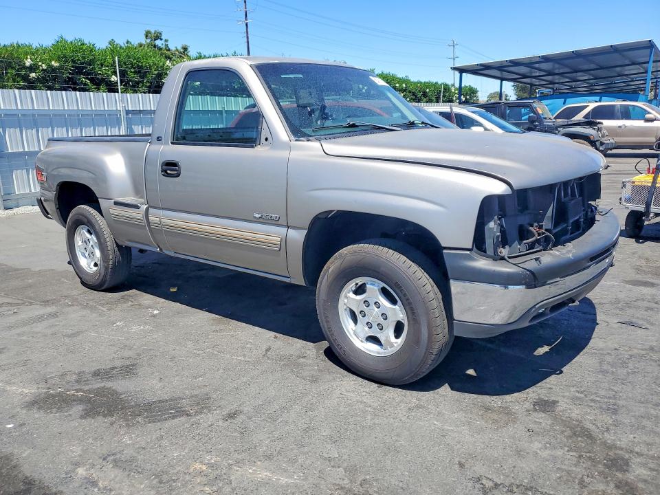 2000 Chevrolet Silverado მანქანა იყიდება აუქციონზე, vin: 1GCEK14T7YZ104650, აუქციონის ნომერი: 62701576