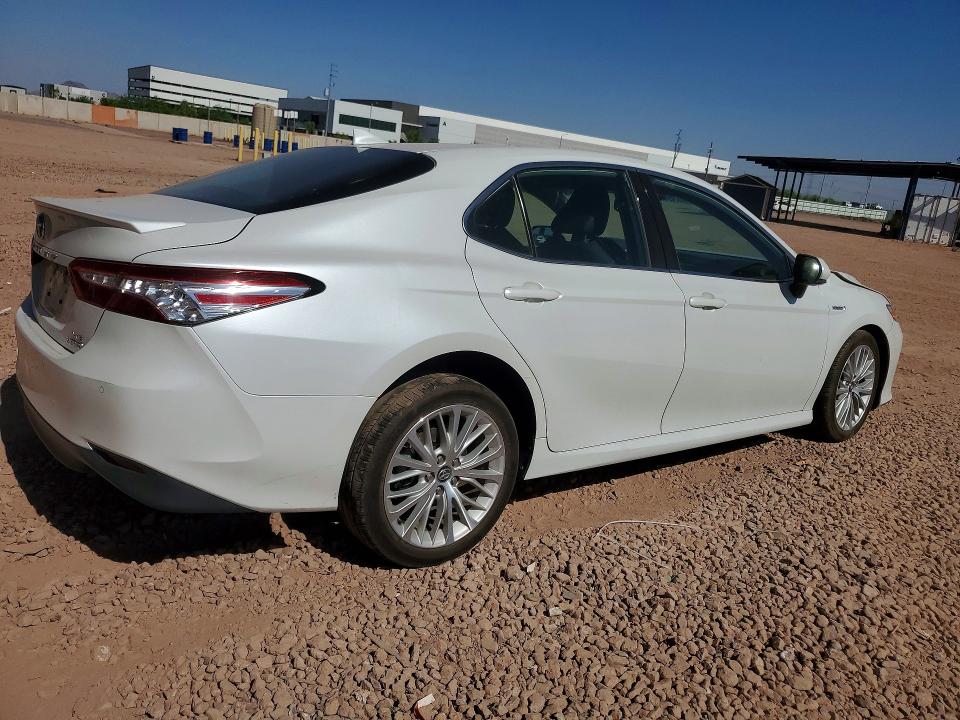 2020 Toyota Camry Hybrid მანქანა იყიდება აუქციონზე, vin: 4T1F31AK4LU519049, აუქციონის ნომერი: 59991666