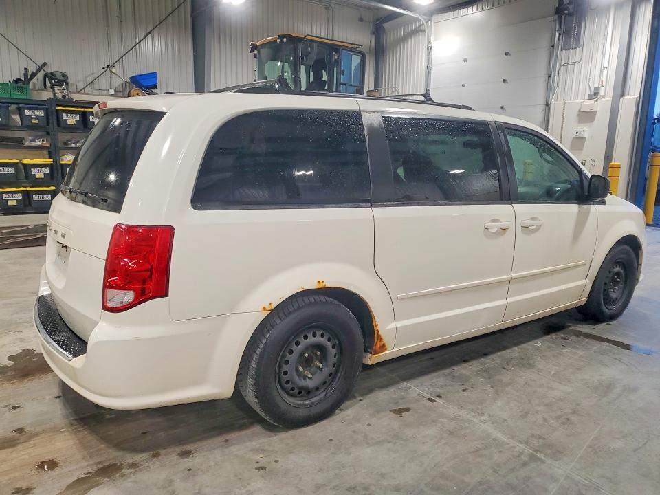 61971626 :رقم المزاد ، 2D4RN4DG9BR778221 vin ، 2011 Dodge Grand Caravan مزاد بيع