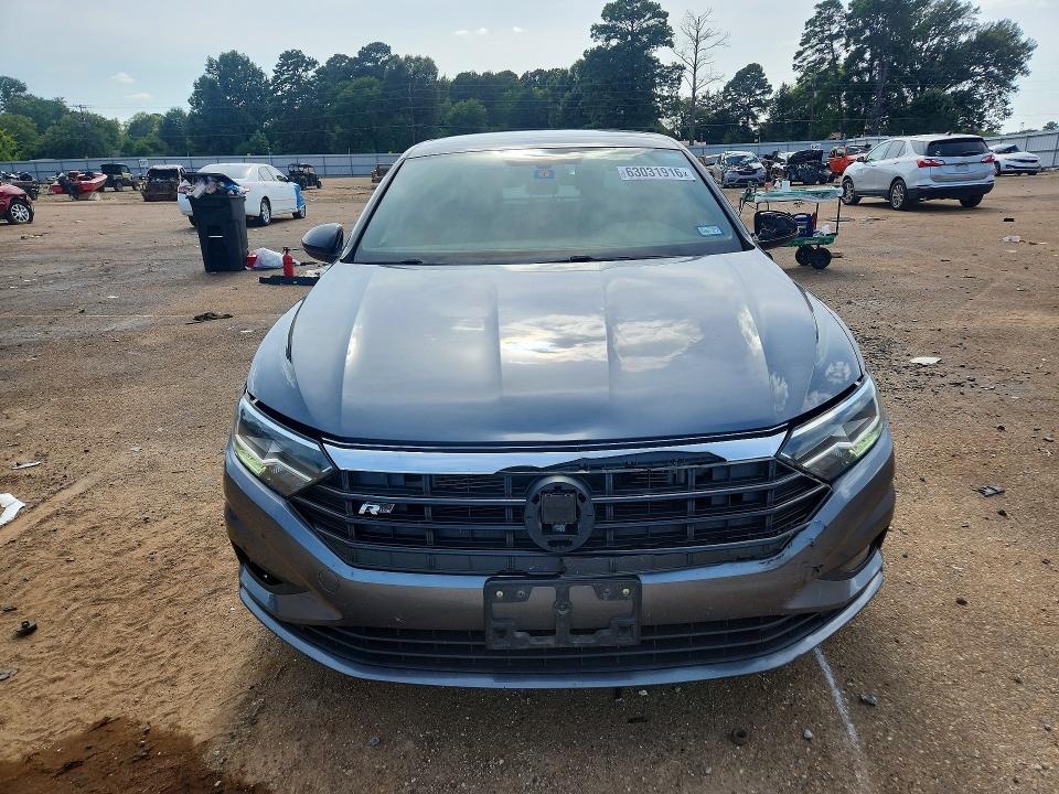 63031916 :رقم المزاد ، 3VWC57BU8MM036980 vin ، 2021 Volkswagen Jetta مزاد بيع