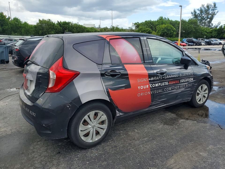 63124956 :رقم المزاد ، 3N1CE2CP2JL359621 vin ، 2018 Nissan Versa Note مزاد بيع