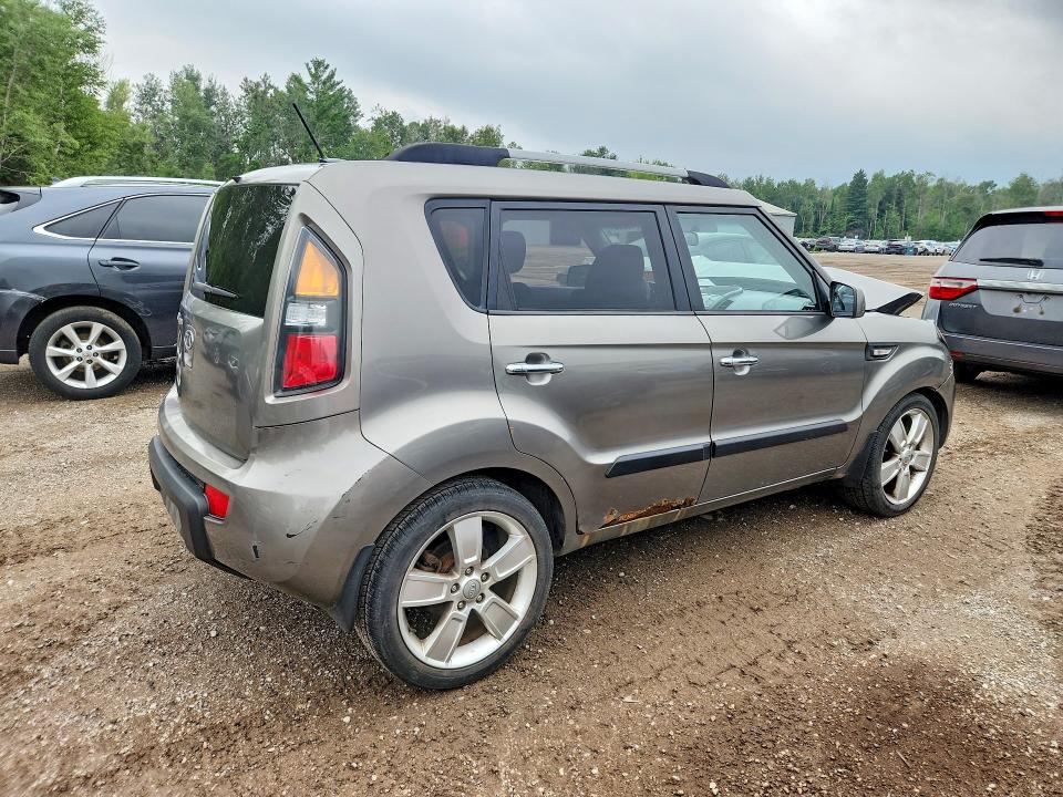 61915656 :رقم المزاد ، KNDJT2A20B7278690 vin ، 2011 Kia Soul مزاد بيع