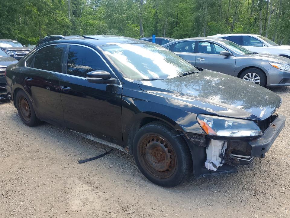 60837356 :رقم المزاد ، 1VWBH7A39EC000889 vin ، 2014 Volkswagen Passat مزاد بيع