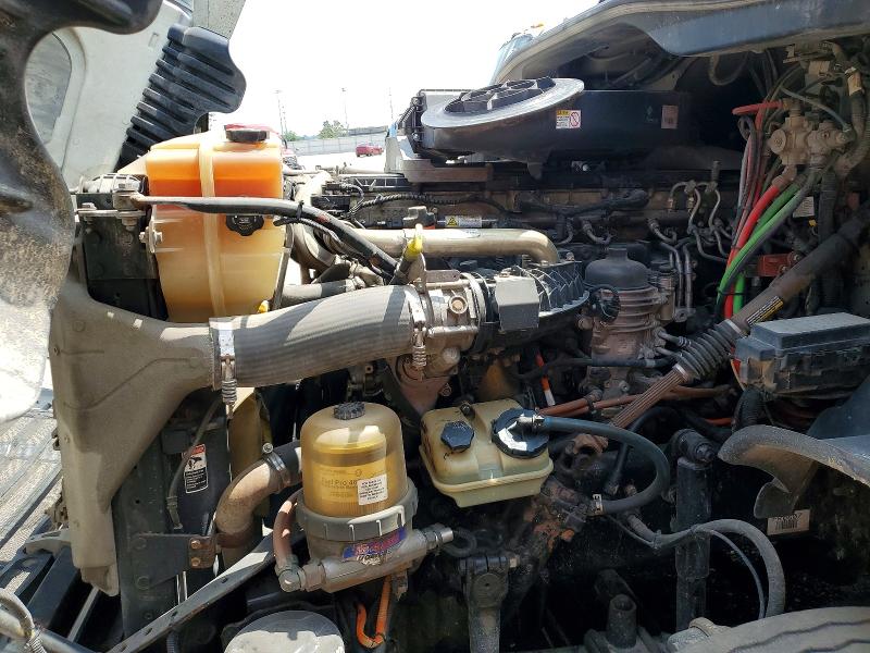 2014 Freightliner Cascadia მანქანა იყიდება აუქციონზე, vin: 3AKJGEDV3ESFR0607, აუქციონის ნომერი: 62533366