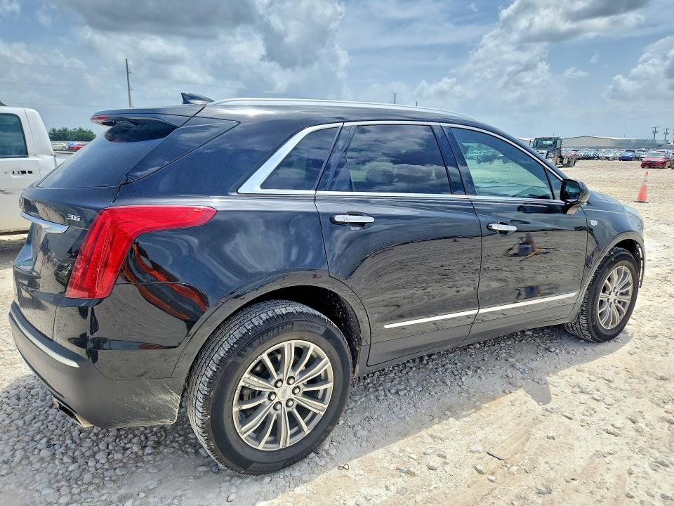 61684976 :رقم المزاد ، 1GYKNCRS3JZ112475 vin ، 2018 Cadillac Xt5 مزاد بيع