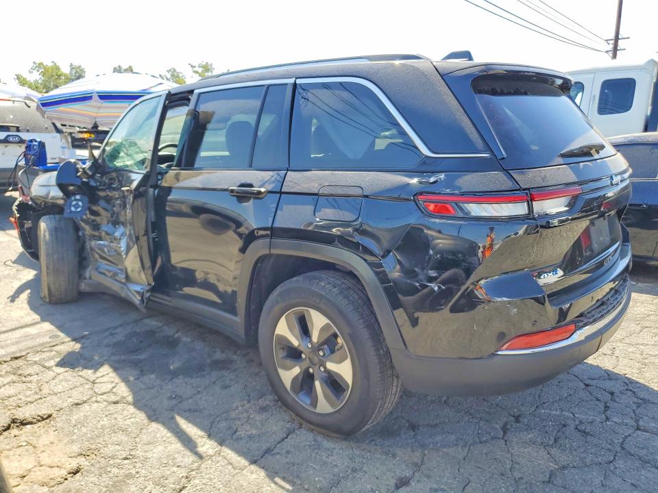 Продаж на аукціоні авто 2022 Jeep Grand Cherokee, vin: 1C4RJYB61N8761651, номер лоту: 61240476