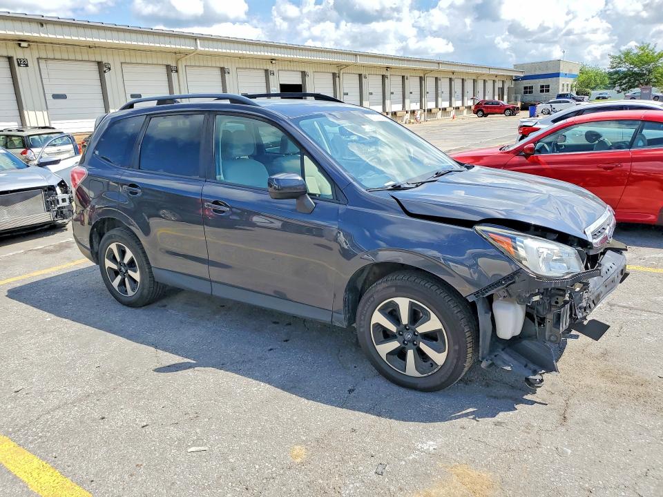 61374386 :رقم المزاد ، JF2SJAGC5HH571638 vin ، 2017 Subaru Forester مزاد بيع