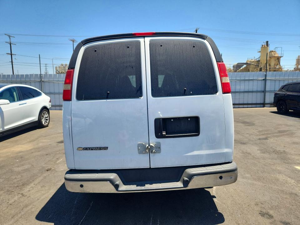 Продаж на аукціоні авто 2017 Chevrolet Express 2500, vin: 1GCWGAFF8H1115863, номер лоту: 60378636