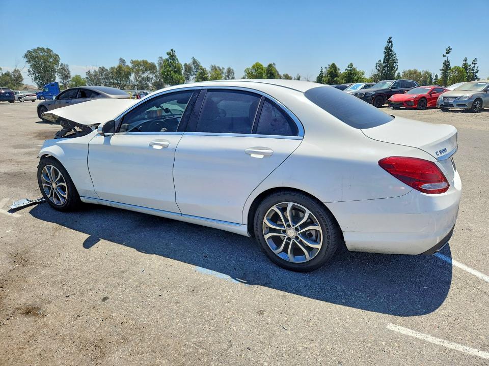 61941866 :رقم المزاد ، 55SWF4JB1GU146367 vin ، 2016 Mercedes-benz C مزاد بيع