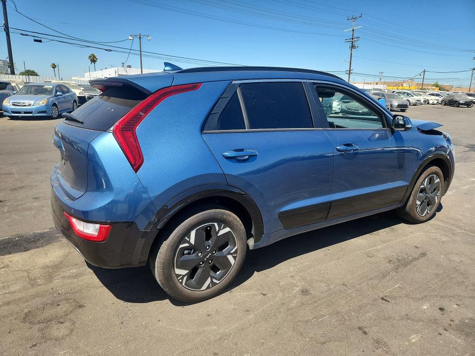 60138846 :رقم المزاد ، KNDCR3L17S5145485 vin ، 2025 Kia Niro مزاد بيع