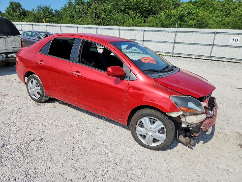 62153156 :رقم المزاد ، JTDBT4K31B1405165 vin ، 2011 Toyota Yaris مزاد بيع