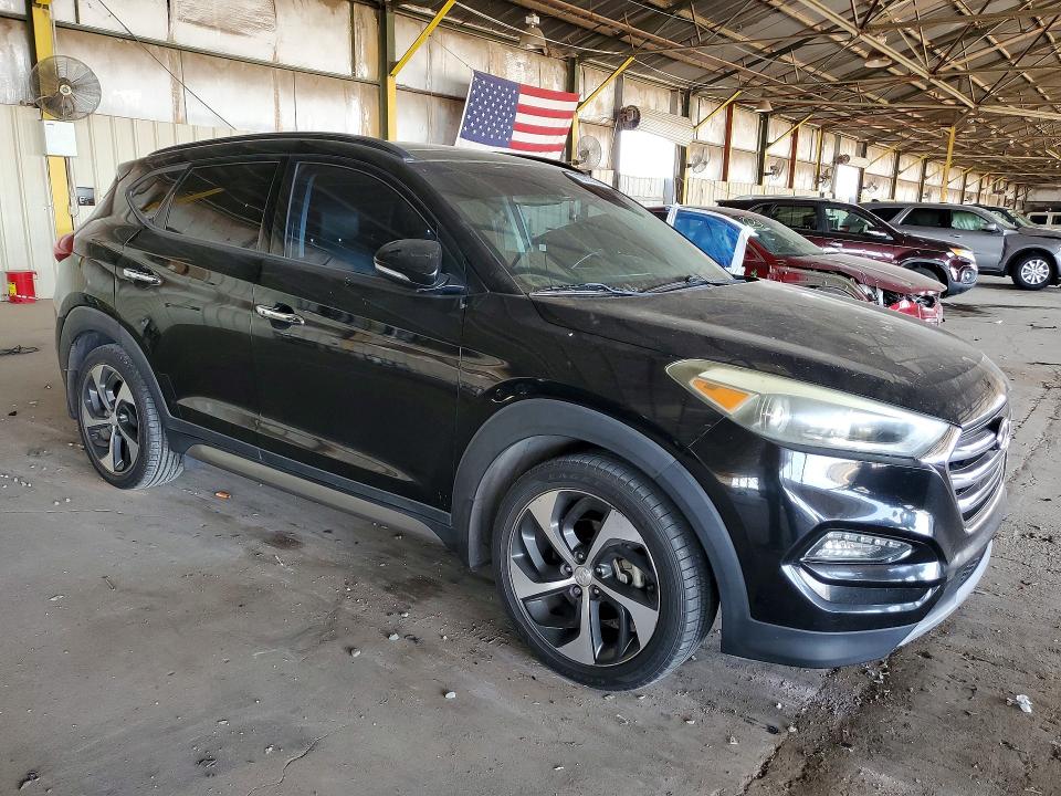 60063356 :رقم المزاد ، KM8J33A26HU331372 vin ، 2017 Hyundai Tucson مزاد بيع
