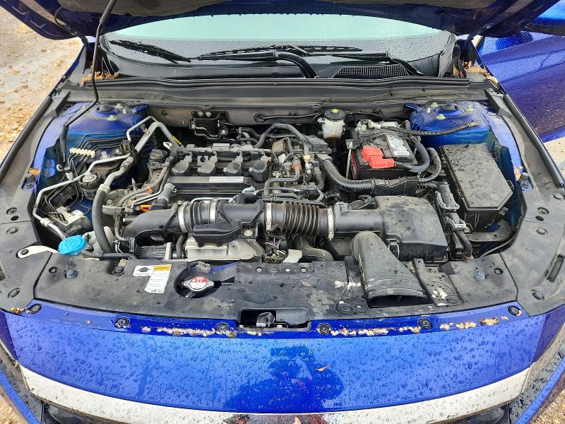 61044676 :رقم المزاد ، 1HGCV1F30JA193818 vin ، 2018 Honda Accord مزاد بيع