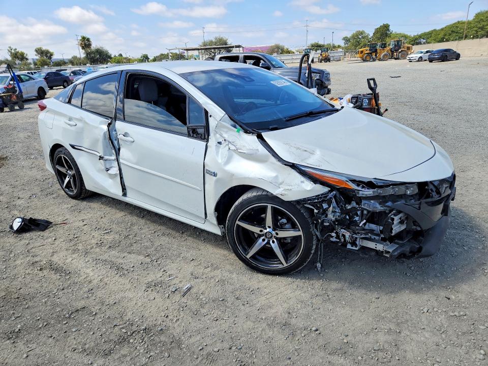 Продажа на аукционе авто 2018 Toyota Prius Prime, vin: JTDKARFP0J3071682, номер лота: 59359146