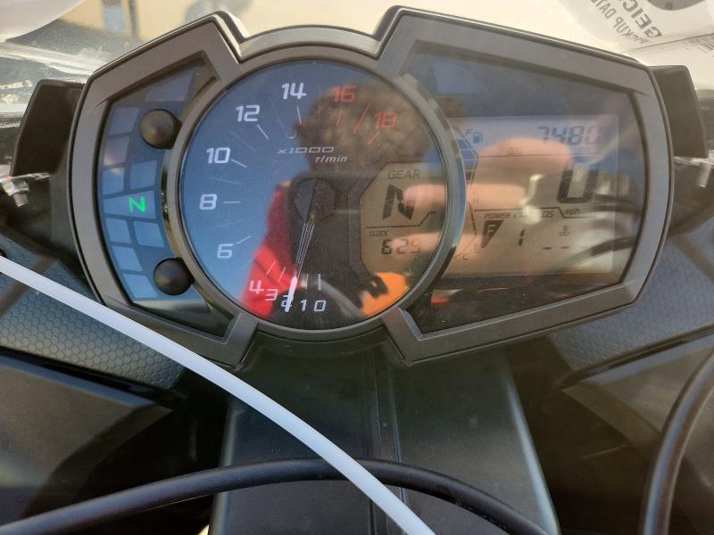 58307566 :رقم المزاد ، JKBZXJH19KA001141 vin ، 2019 Kawasaki Zx636 مزاد بيع
